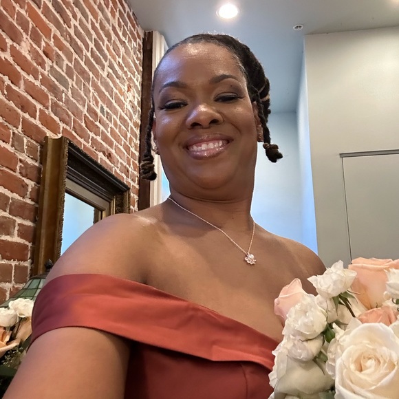 🥳🎉HP🎉| Meet your Posher, Lanitra - Picture 3 of 17